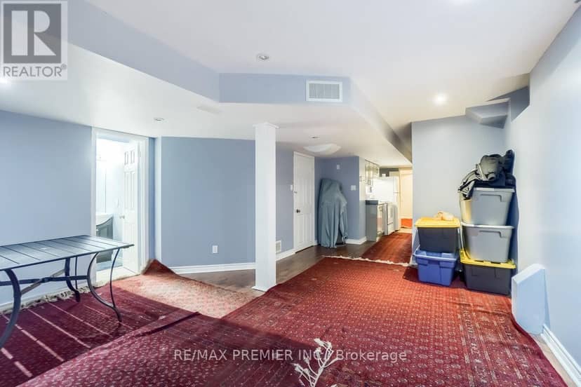 193 Roxbury Street — photo 30 of 40