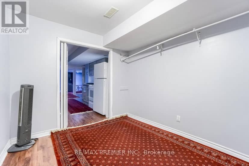 193 Roxbury Street — photo 33 of 40