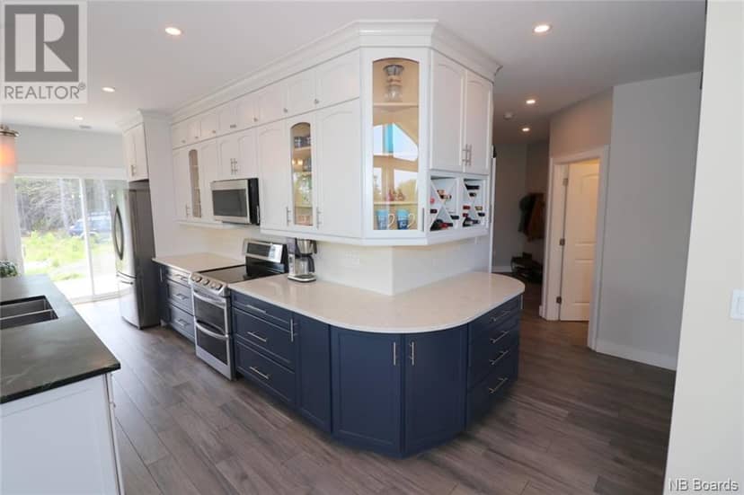 55 Bayview Heights — photo 10 of 40