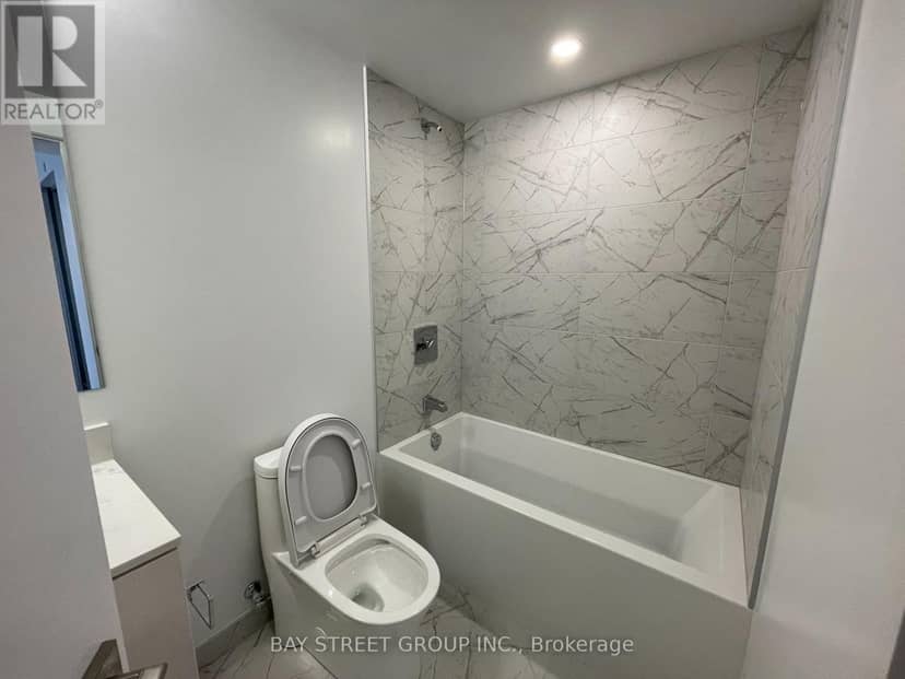 2701 - 82 Dalhousie Street, Toronto, photo 6