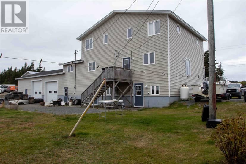 253 John Cabot Drive — photo 3 of 21