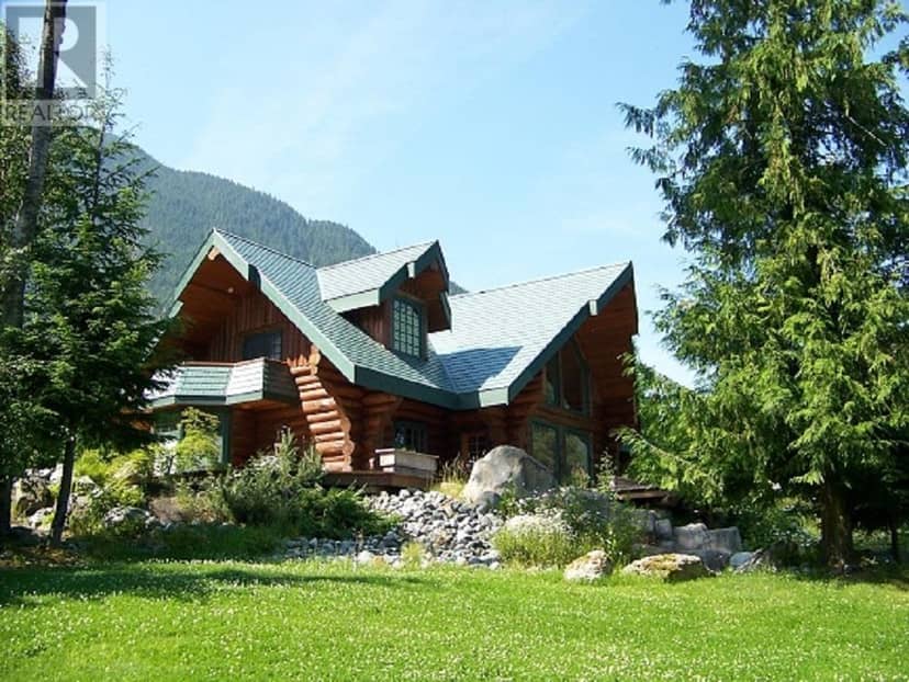 3531 MACKENZIE 20 HIGHWAY, Hagensborg, photo 2