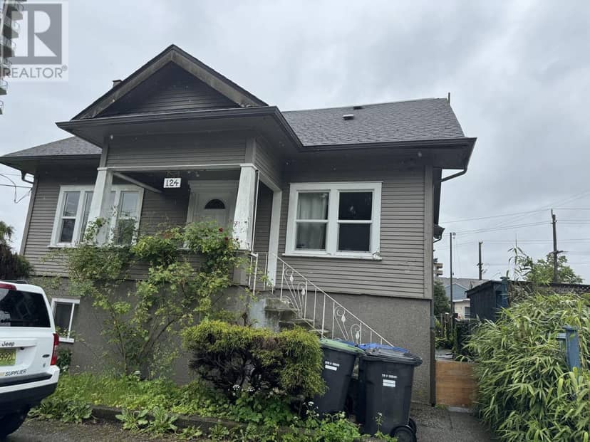 124 MCINNES STREET, New Westminster