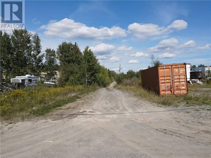 2652 Part 1 Lasalle Boulevard, Sudbury, photo 5