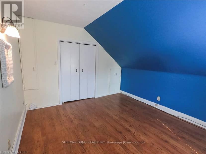 8 Elizabeth Drive — photo 20 of 20