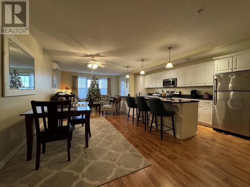 102-516 MACEWEN Road — photo 9 of 27