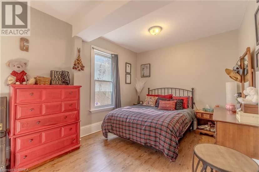 21 WADE Avenue — photo 8 of 21