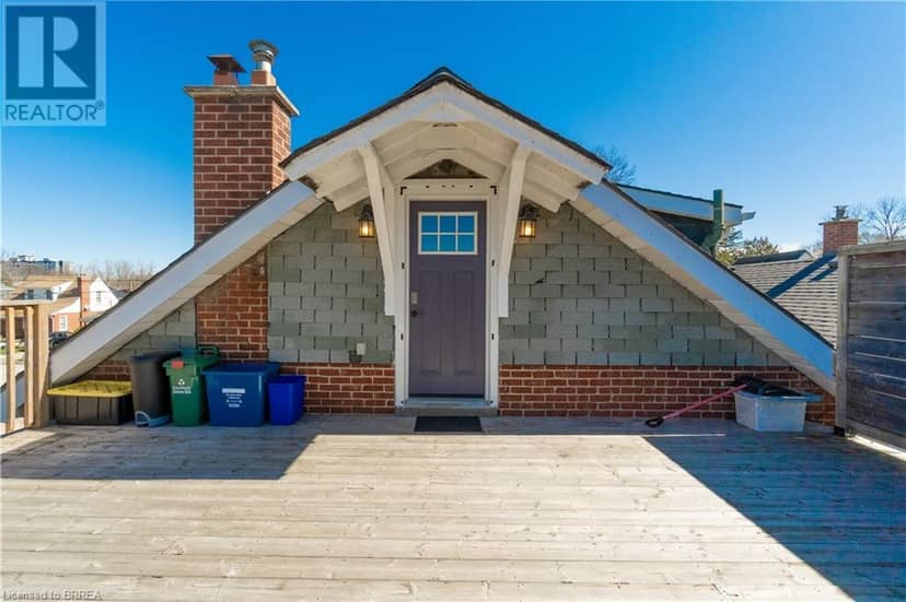 21 WADE Avenue — photo 10 of 21
