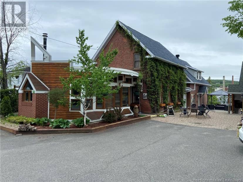 118 De L'Église Street Unit# 5 — photo 2 of 40