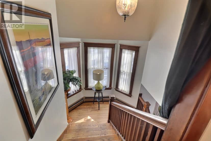 610 Main Street — photo 13 of 20