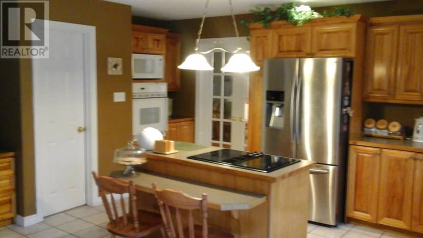 19 Hawthorn Avenue — photo 13 of 40