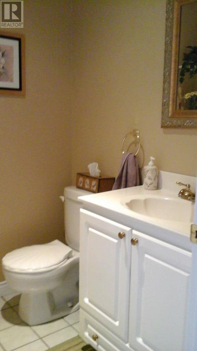 19 Hawthorn Avenue — photo 19 of 40