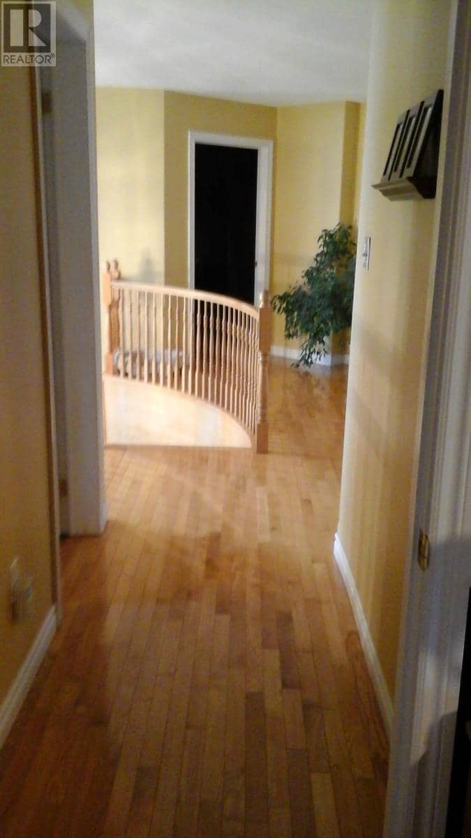 19 Hawthorn Avenue — photo 25 of 40