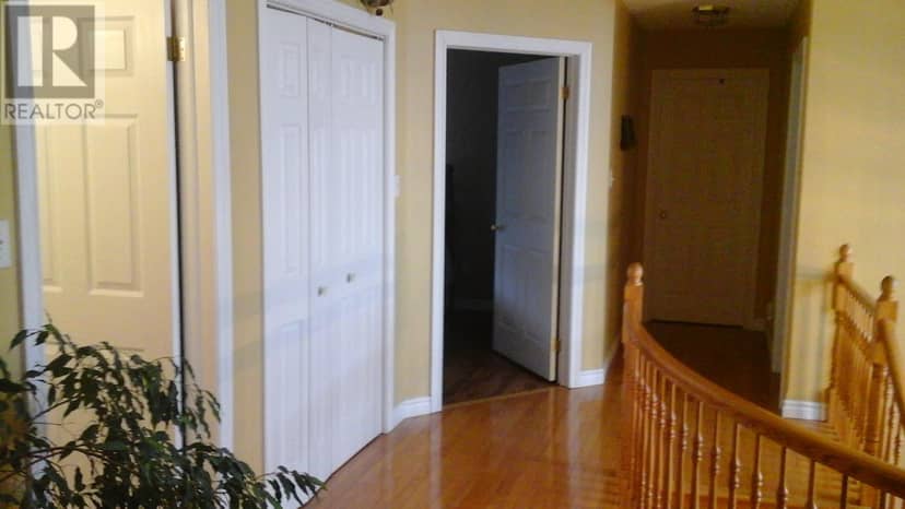 19 Hawthorn Avenue — photo 37 of 40