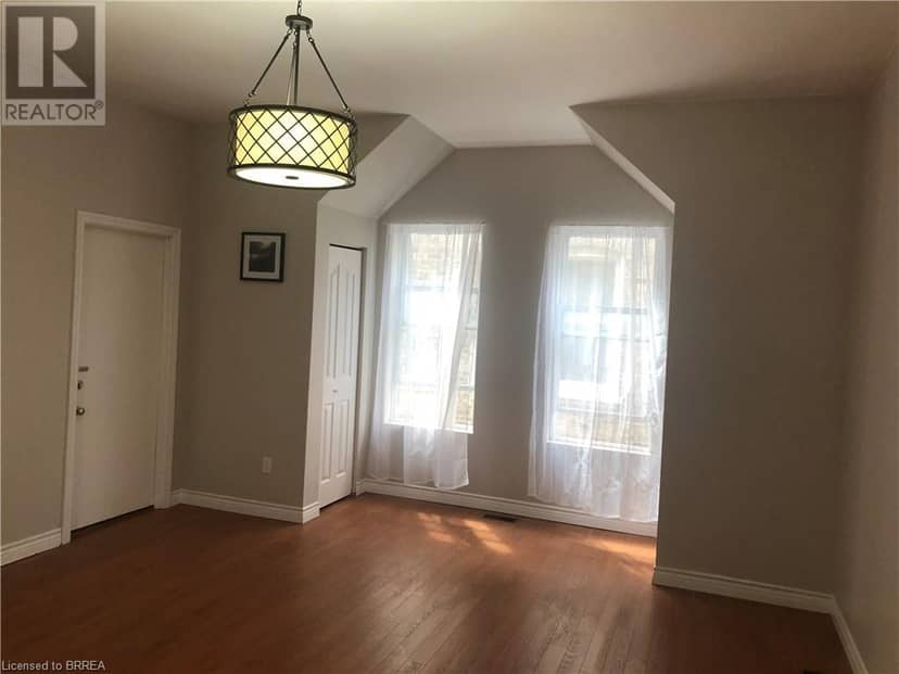 120 GEORGE Street — photo 14 of 23