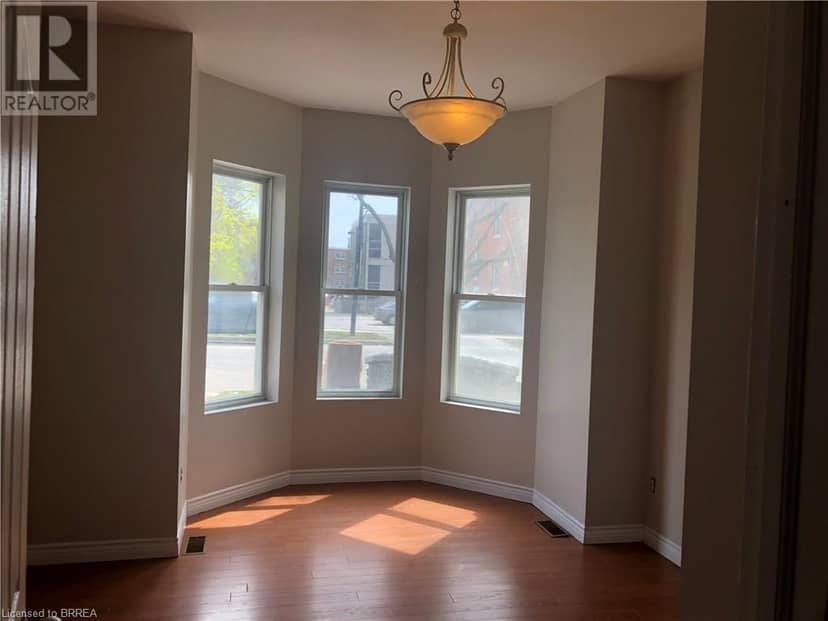 120 GEORGE Street — photo 15 of 23