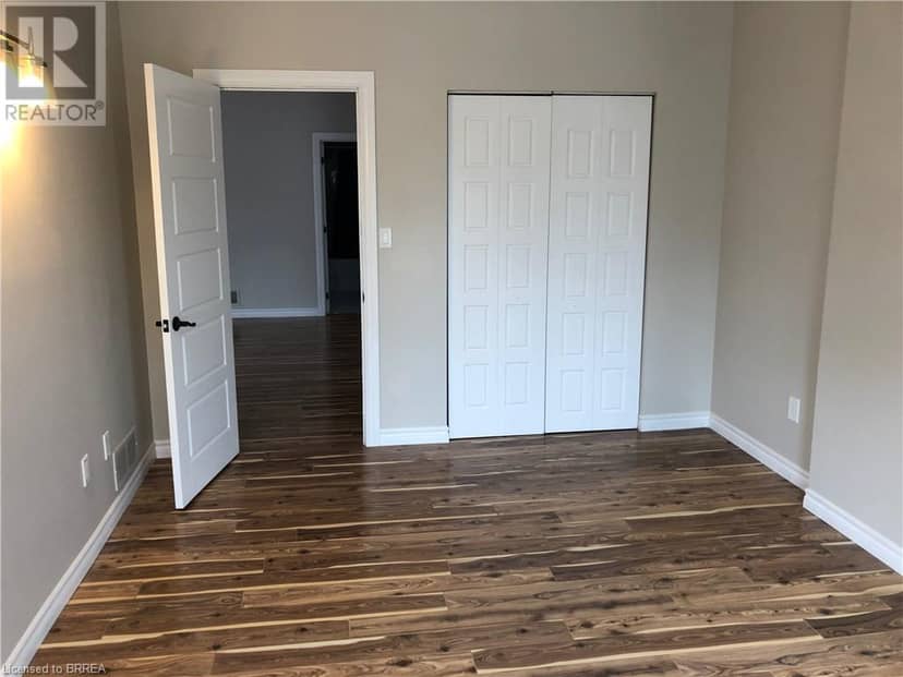 120 GEORGE Street — photo 8 of 23