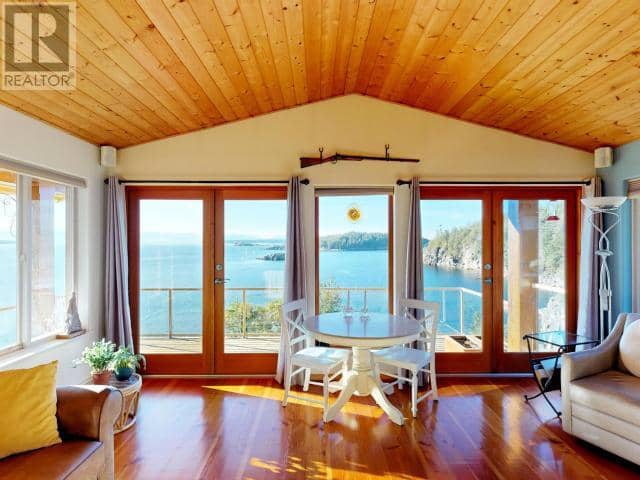2-10289 FINN BAY ROAD, Powell River
