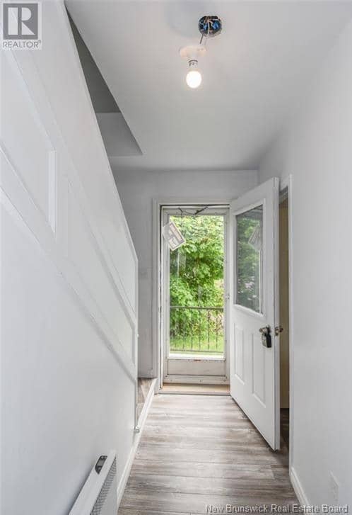 142 5 Eme Rue — photo 3 of 29
