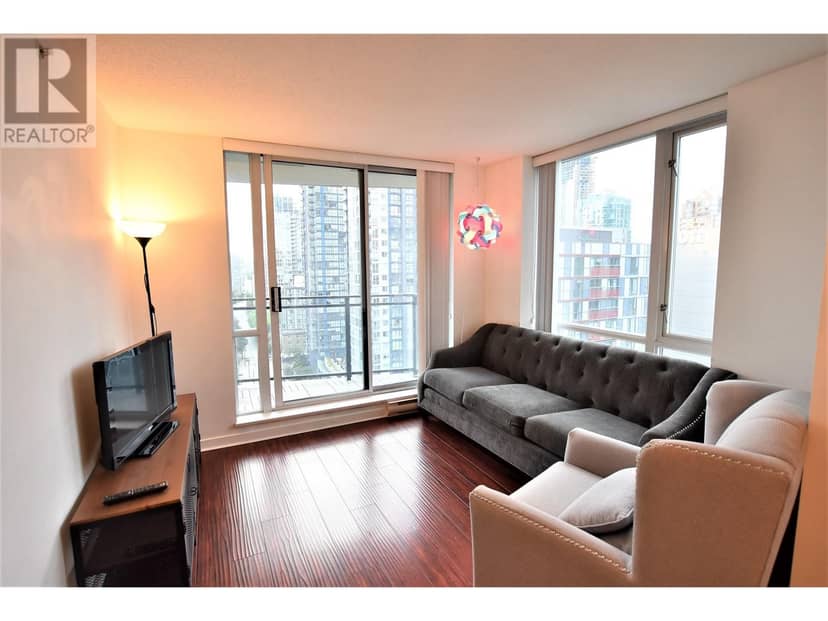 2010 1082 SEYMOUR STREET, Vancouver, photo 3