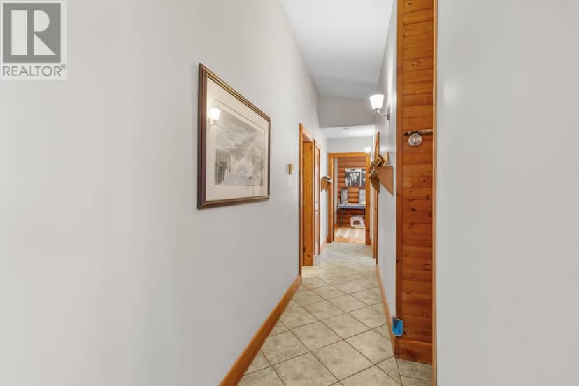 723 Green Meadows Road — photo 16 of 40