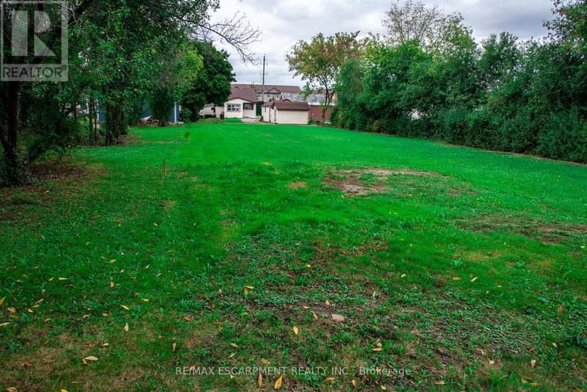 144 Green Road — photo 10 of 10