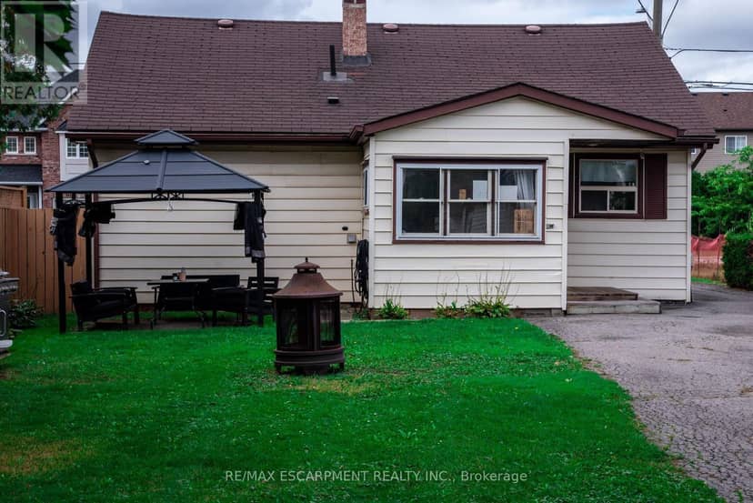 144 Green Road — photo 8 of 10