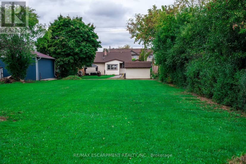 144 Green Road — photo 9 of 10