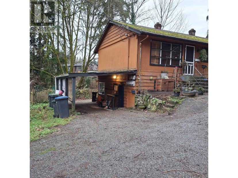 934-938 CLARKE ROAD, Port Moody, photo 3