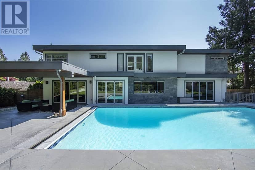 3771 SOUTHRIDGE AVENUE, West Vancouver, photo 2