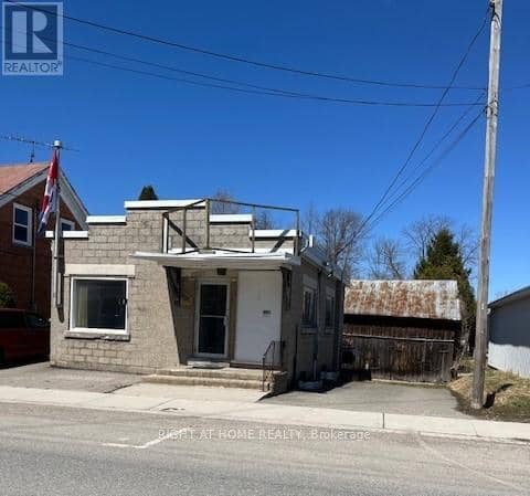 8 Main Street N, Rideau Lakes, photo 2