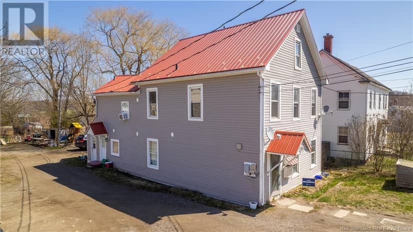 25 Pleasant Street — photo 6 of 18