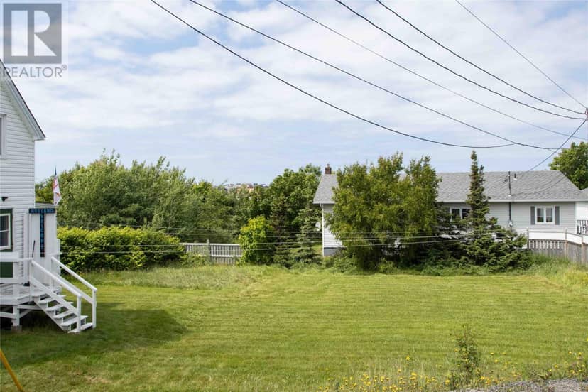 13 Confederation Drive — photo 3 of 16