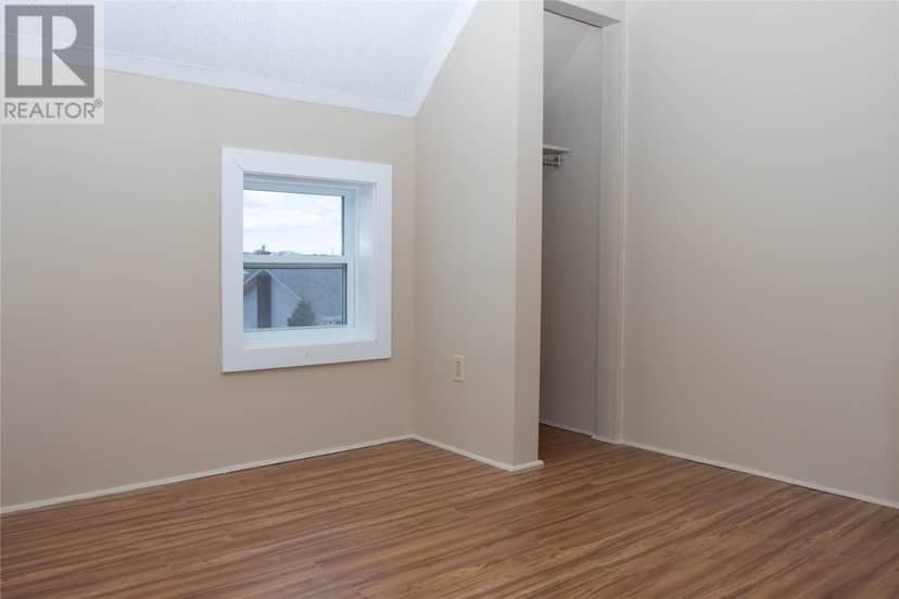 13 Confederation Drive — photo 15 of 16