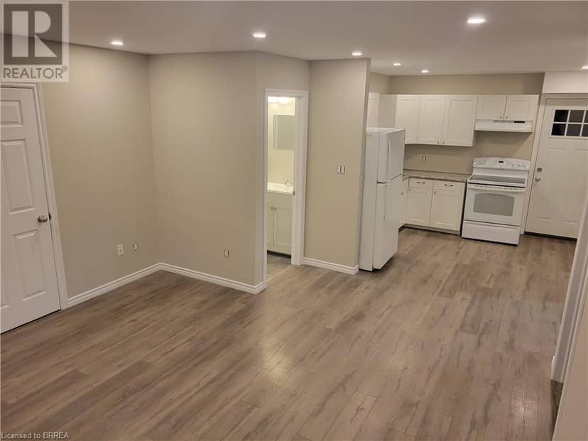 196 MARLBOROUGH Street — photo 13 of 27