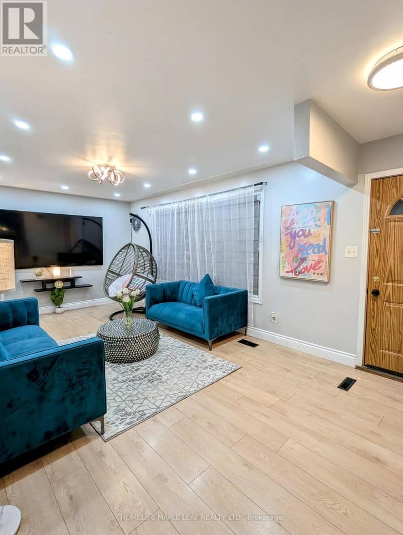 261 Overlea Drive — photo 4 of 17