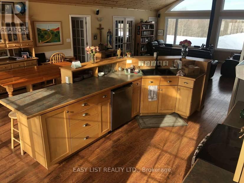 535 Perrier Road — photo 5 of 40