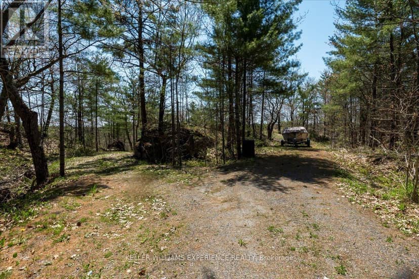 1075 Heintzman Gate — photo 2 of 12