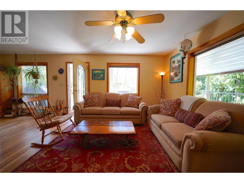 425 Alexander Road, Procter, photo 7