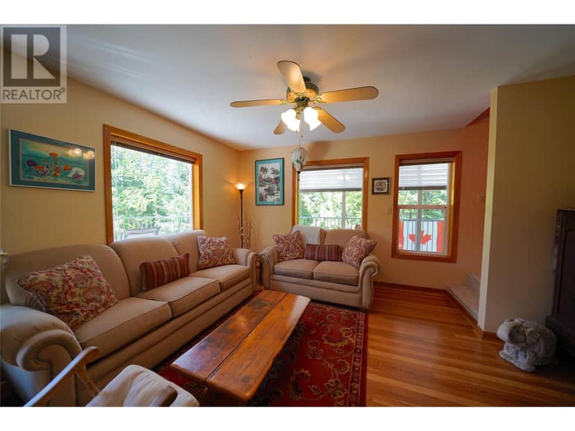 425 Alexander Road, Procter, photo 8