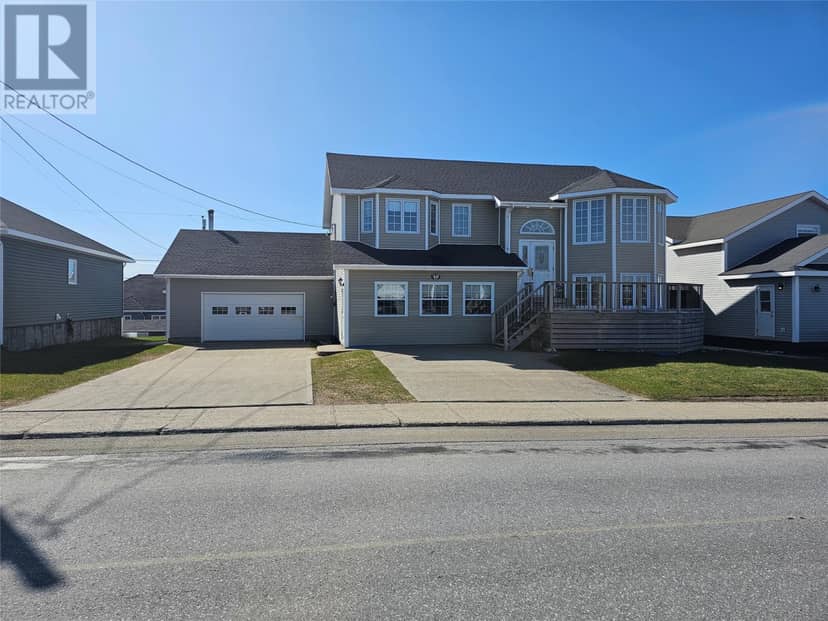 40 SMALLWOOD Drive — photo 1 of 35