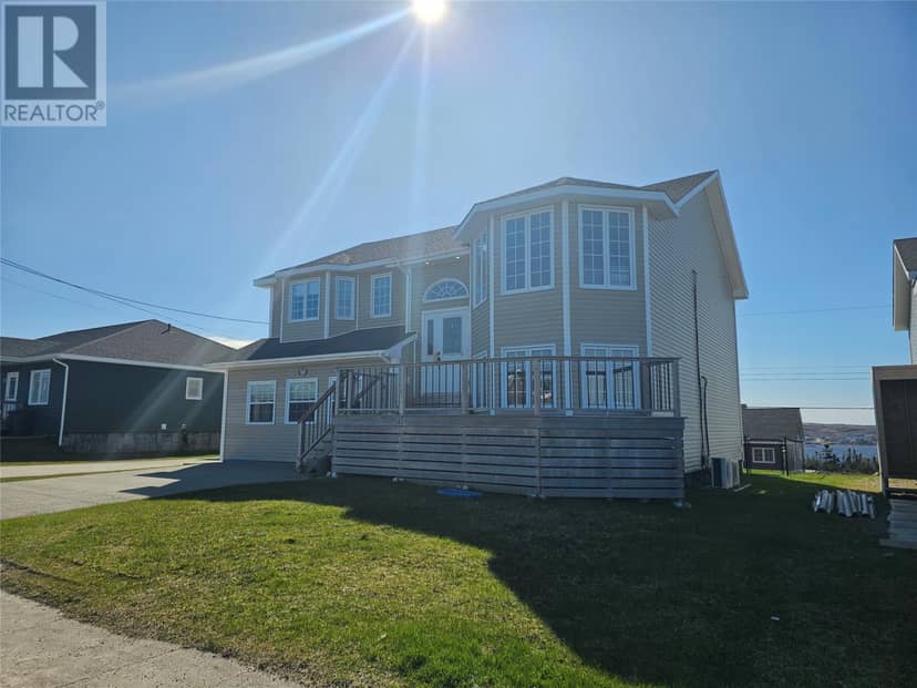 40 SMALLWOOD Drive — photo 3 of 35