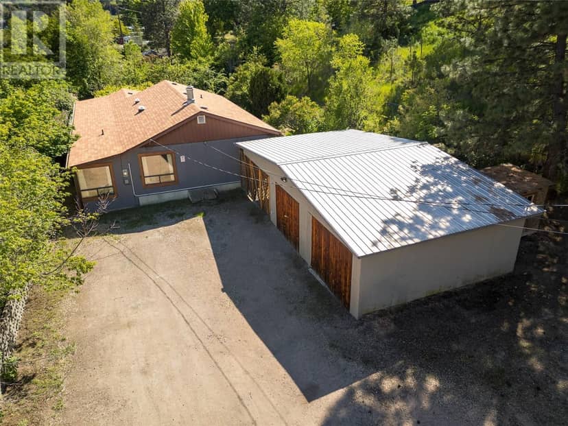 10286 Newene Road, Lake Country, photo 2