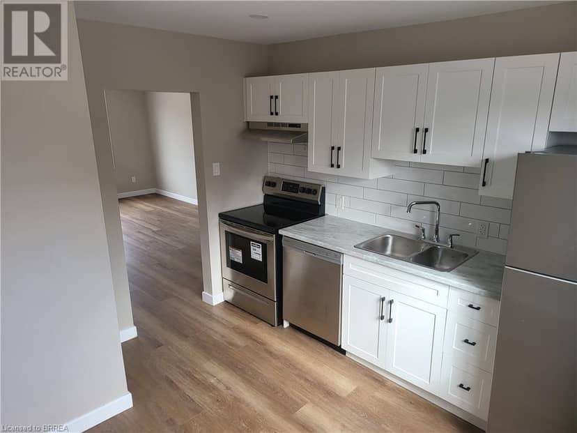 1438 BECKWORTH Avenue — photo 8 of 13
