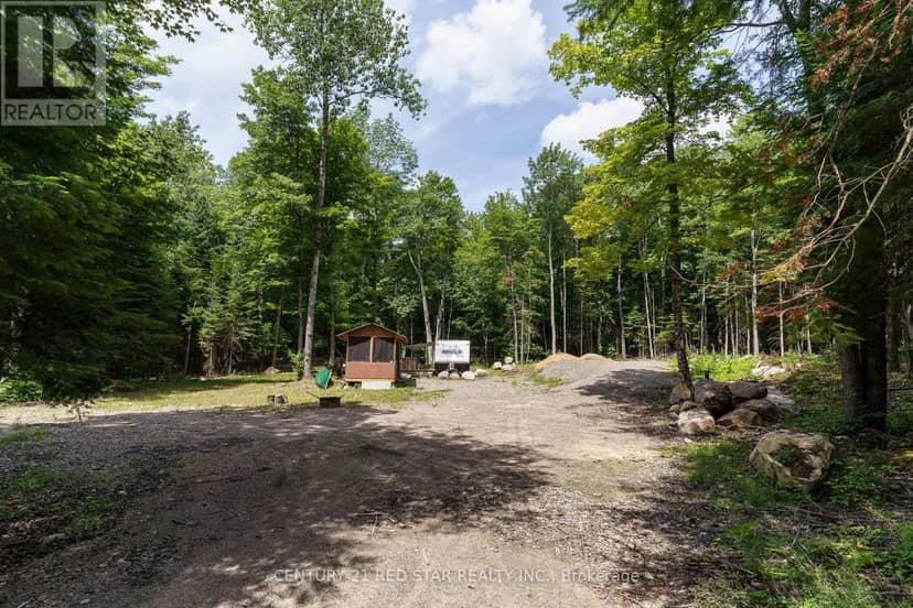 2978 Glamorgan Road, Highlands East, photo 2