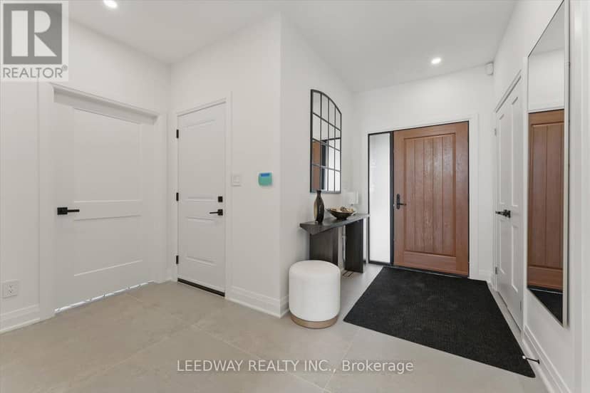 24410 Thorah Park Boulevard — photo 5 of 40