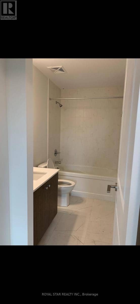 313 - 95 Attmar Drive, Brampton, photo 3