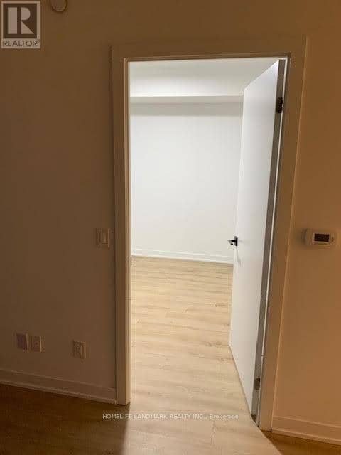 1701 - 319 Jarvis Street — photo 16 of 20