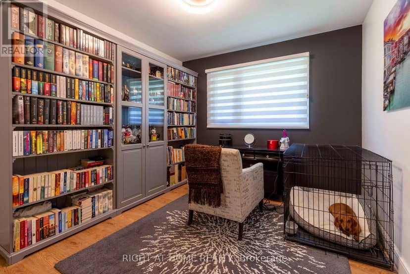 212 Lockhart Drive — photo 14 of 30