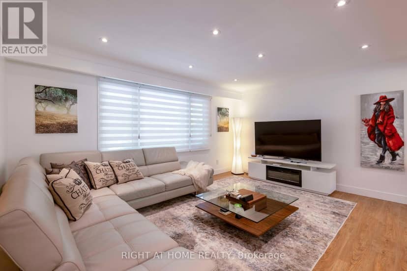 212 Lockhart Drive — photo 6 of 30